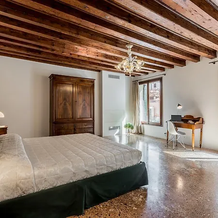 Appartamento Sensale Design With Canal View